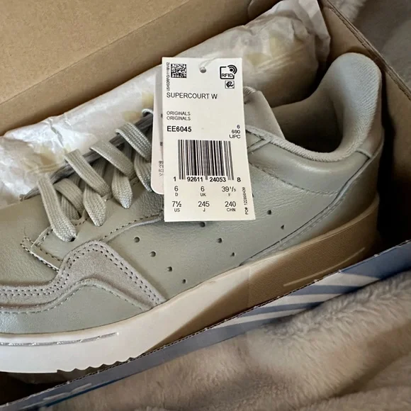 adidas gazelle silver green womens ADIDAS Supercourt RX Size 10 Cloud White Leather Athletic EE6328 Sneakers main image 0
